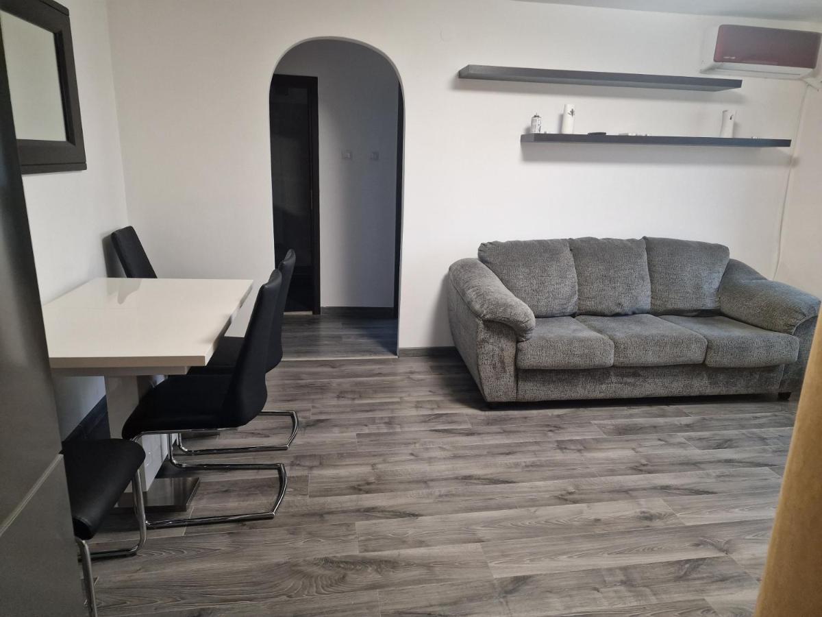 Apartament Gara De Nord Bucureşti Exterior foto
